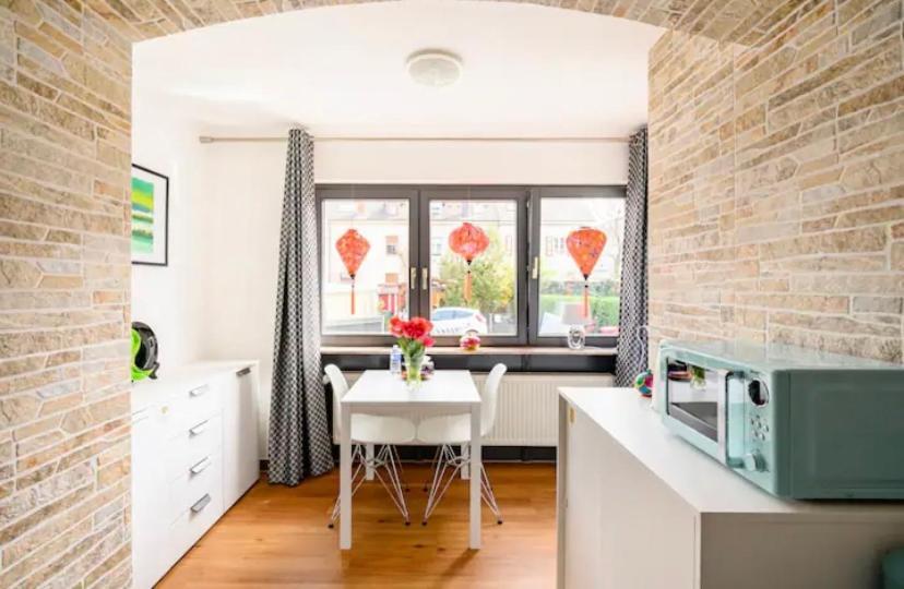 Guenstiges Gruenes Ferienzimmer Mit Separater Moderner Dusche Lörrach Exterior foto